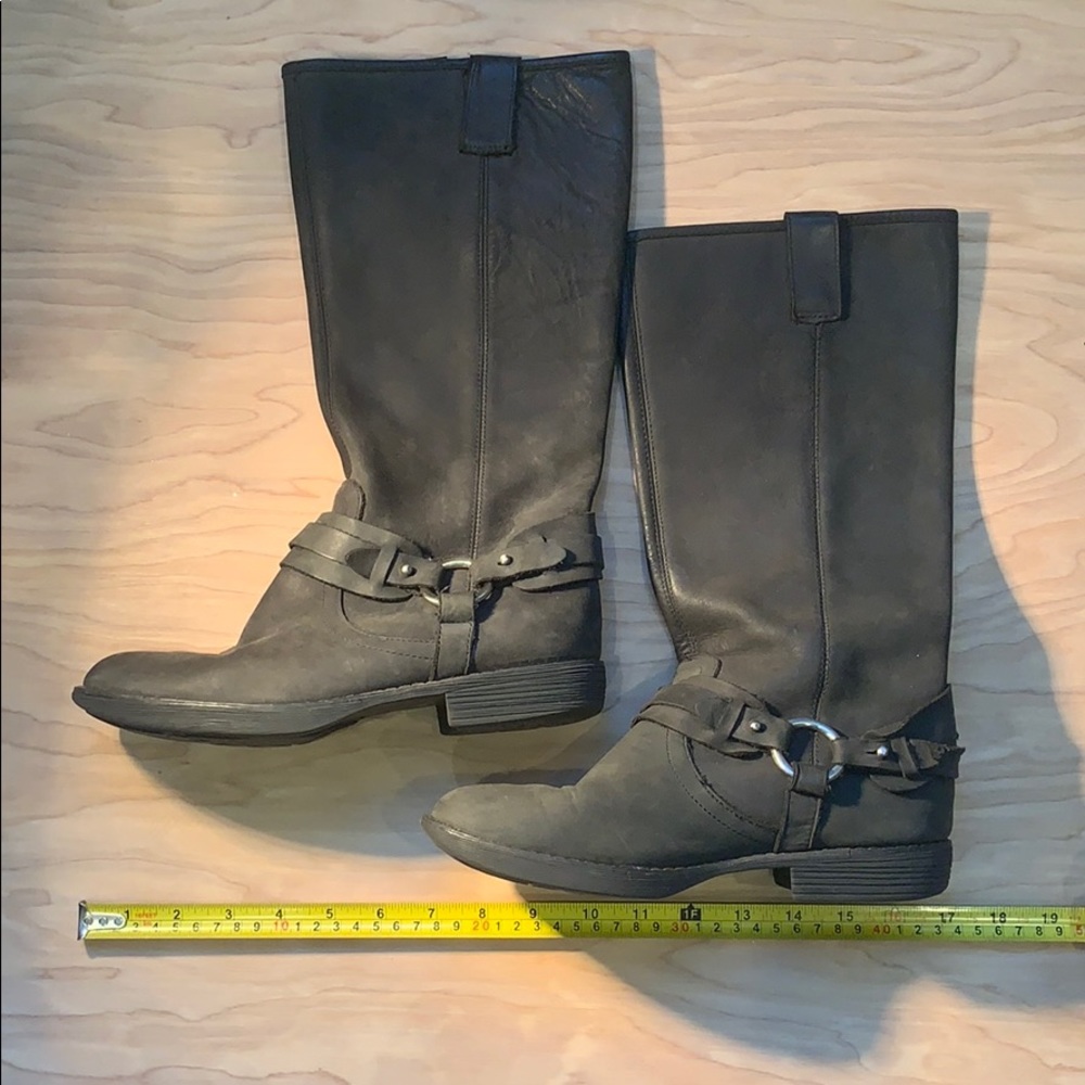 Reaction Kenneth Cole suede boots